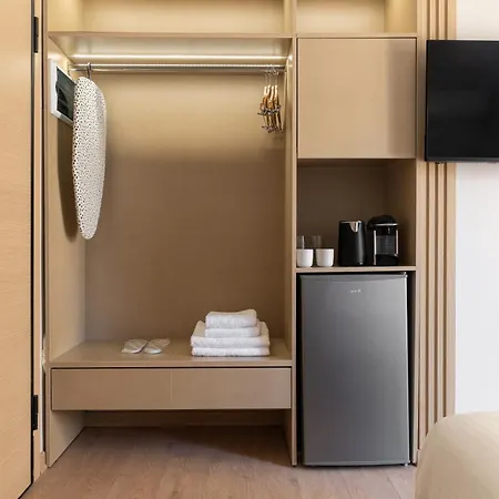Phalerus Apartment *